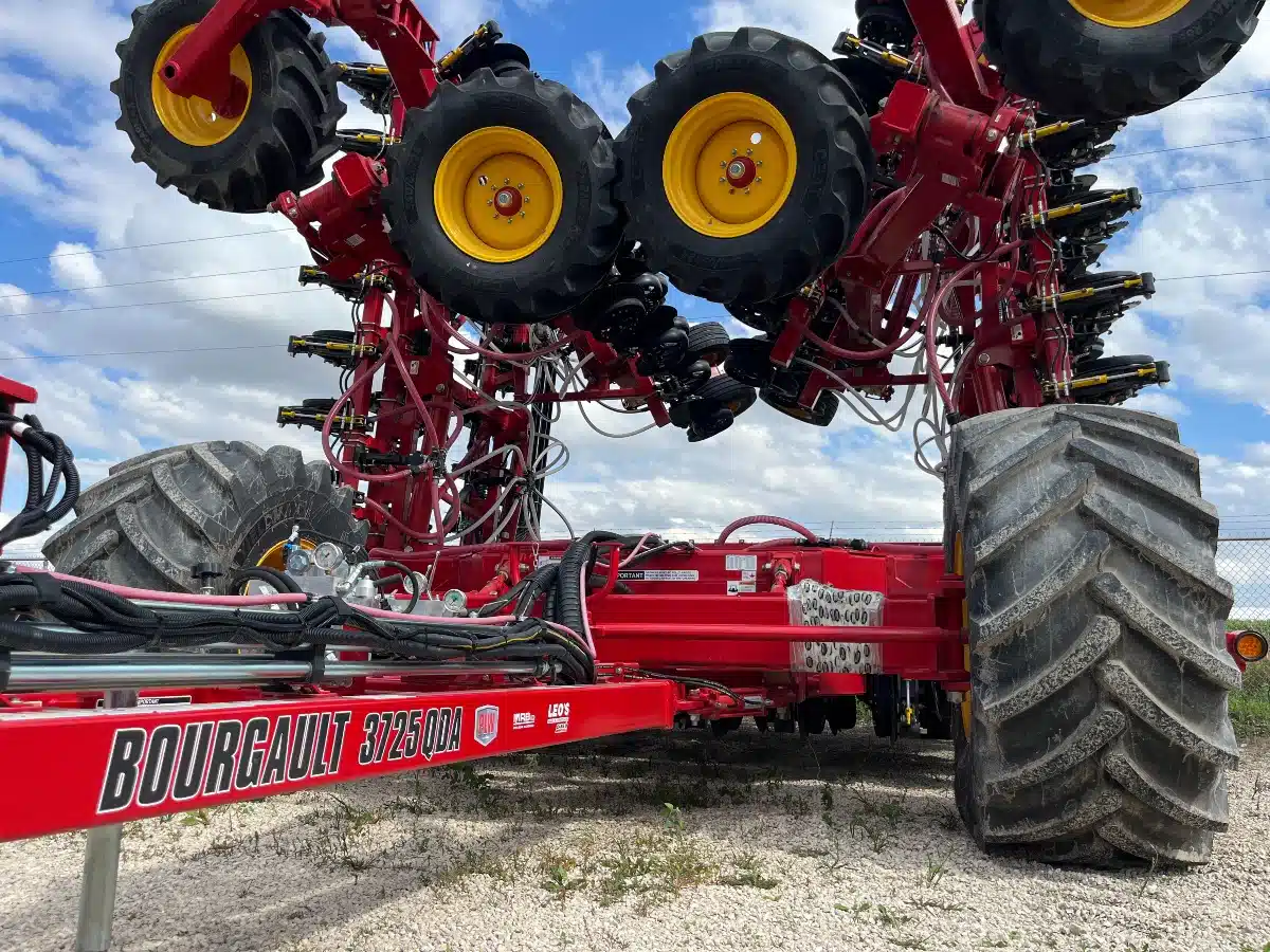 Gallery image 1 for Used 2025 Bourgault 3725QDA Disc