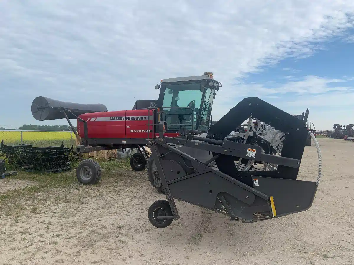 Gallery image 1 for Used 2011 Massey Ferguson 9430 Windrower