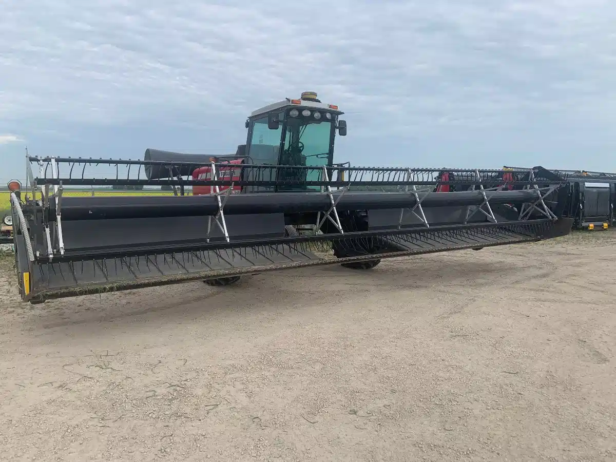Gallery image 2 for Used 2011 Massey Ferguson 9430 Windrower