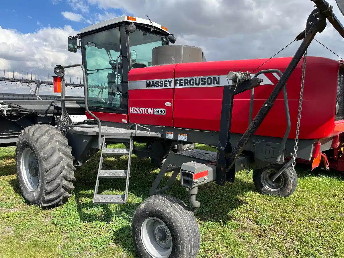 Gallery image 2 for Used 2011 Massey Ferguson 9430 Windrower