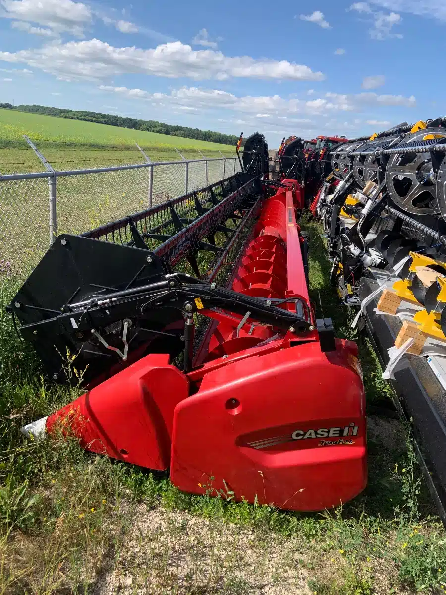 Used Case IH 3020 Header Flex - 282 1373884 6FADD7.webp