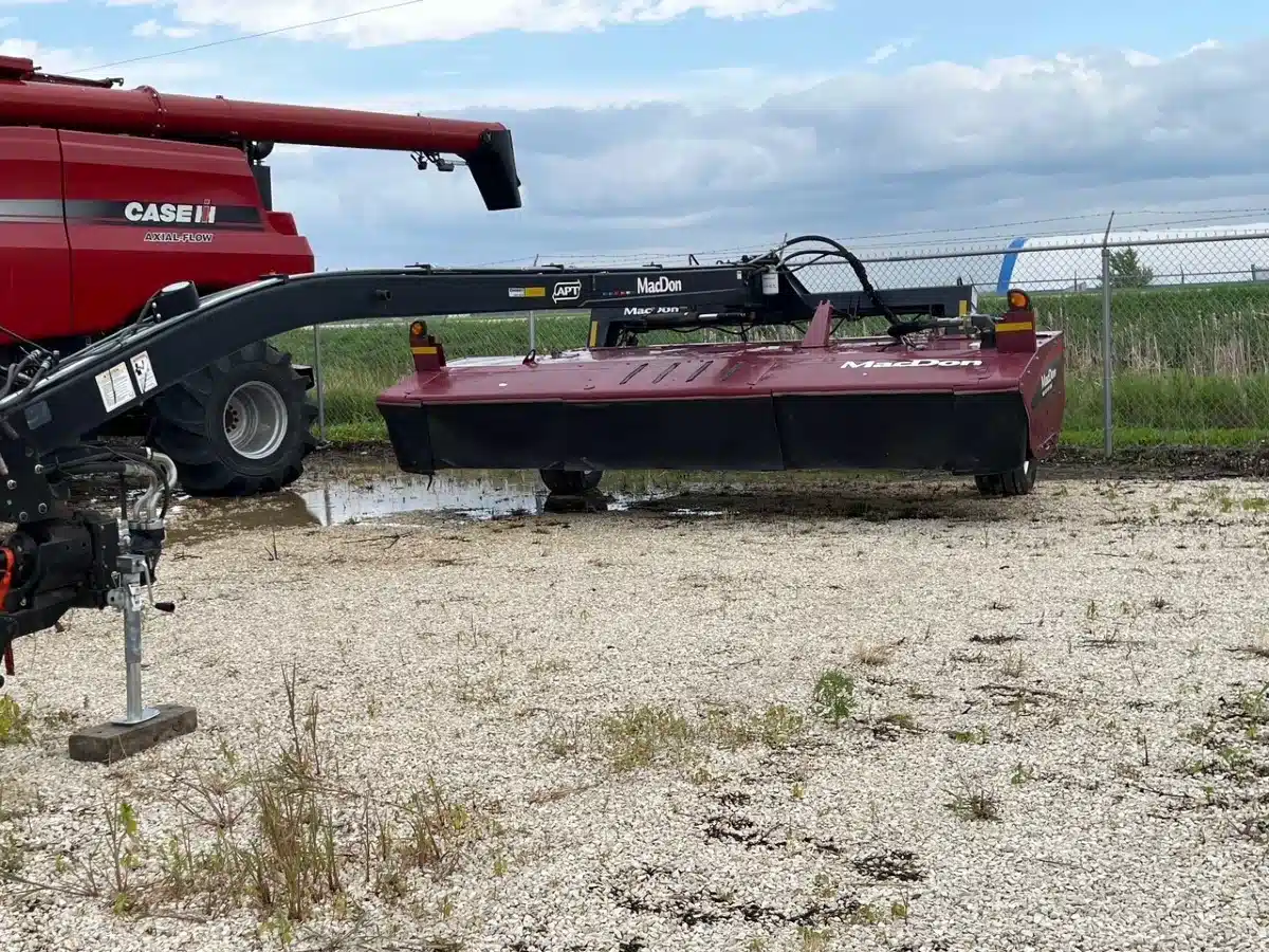 Gallery image 1 for Used 2012 MacDon R85 Disc Mower Conditioner