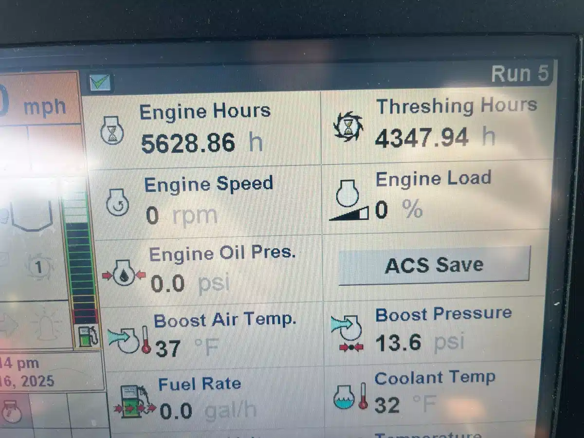 Gallery image 2 for 2008 Case IH 7010 Combine