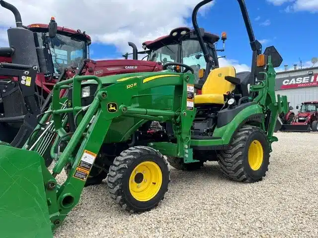 Gallery image 1 for 2021 John Deere 1025R Tractor