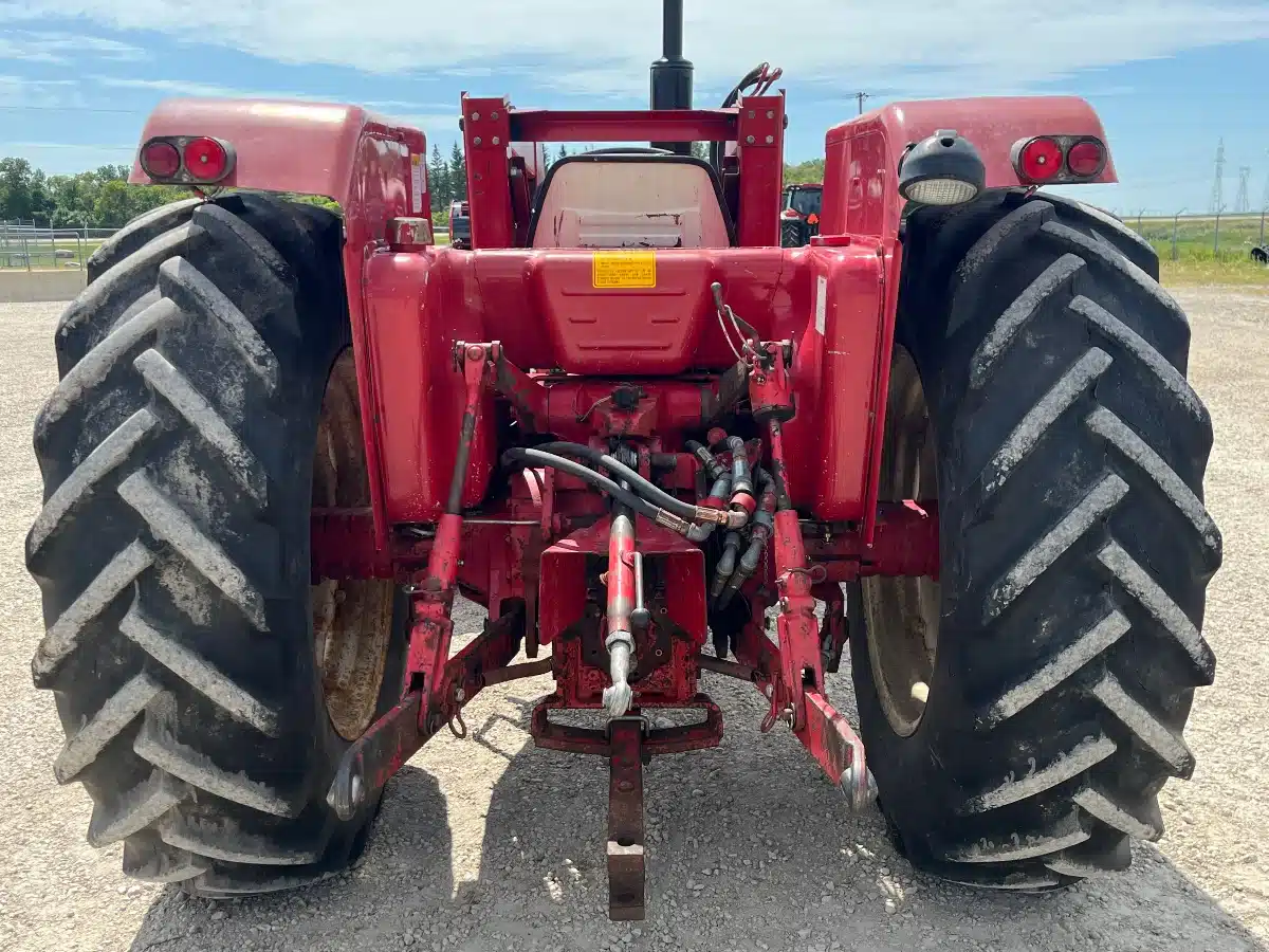 Gallery image 2 for 1973 International 574 Tractor
