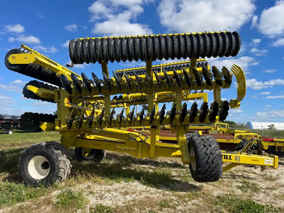 Gallery image 2 for 2025 Degelman PROTILL 41 Vertical Tillage