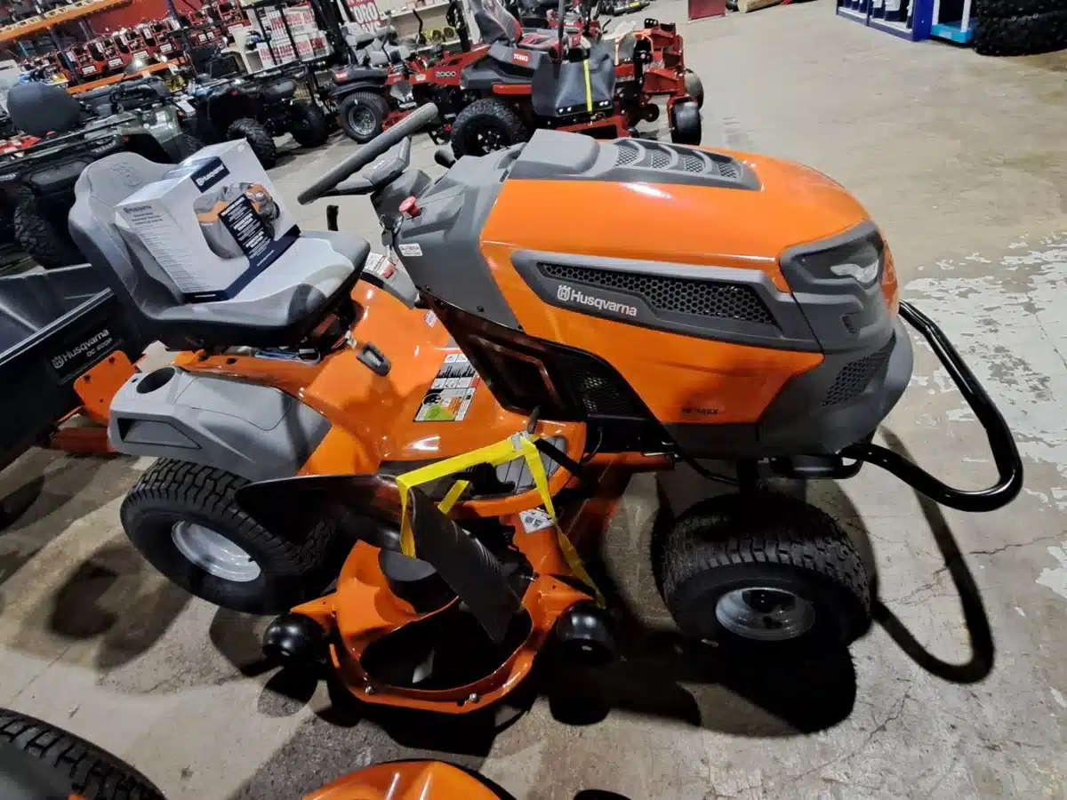 Gallery image 2 for 2025 Husqvarna TS242XD Lawn Tractor