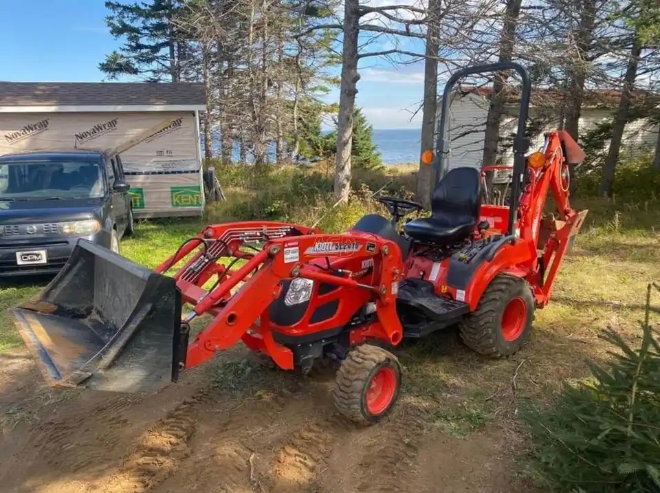 Gallery image 1 for Used 2021 Kioti CS2210 Tractor