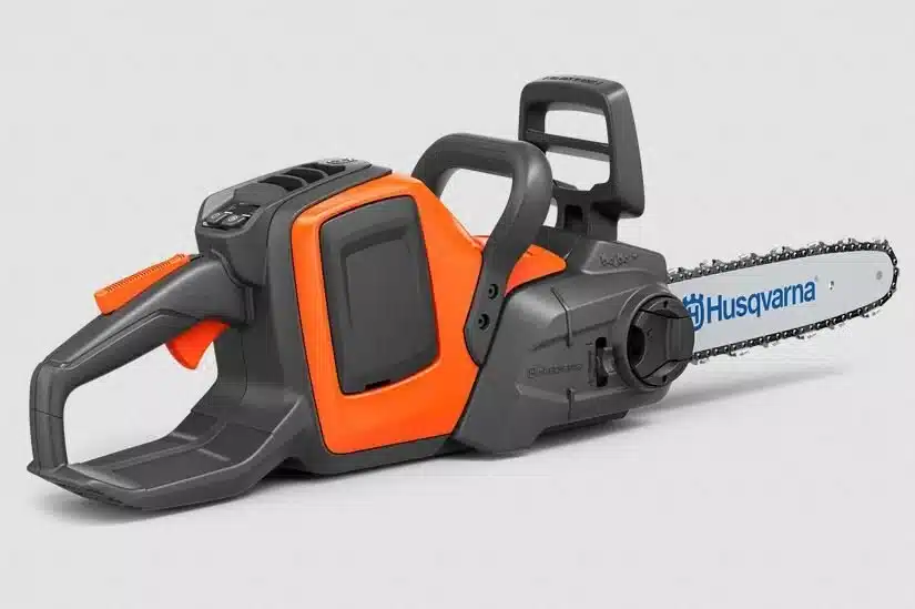 Gallery image 2 for New 1900 Husqvarna 225 Chain Saw
