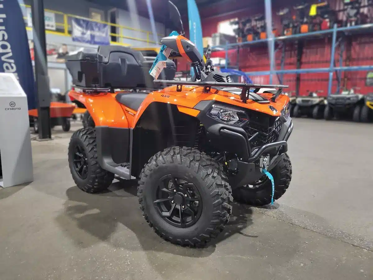 Gallery image 1 for New 2024 CFMoto CFORCE 400 ATV