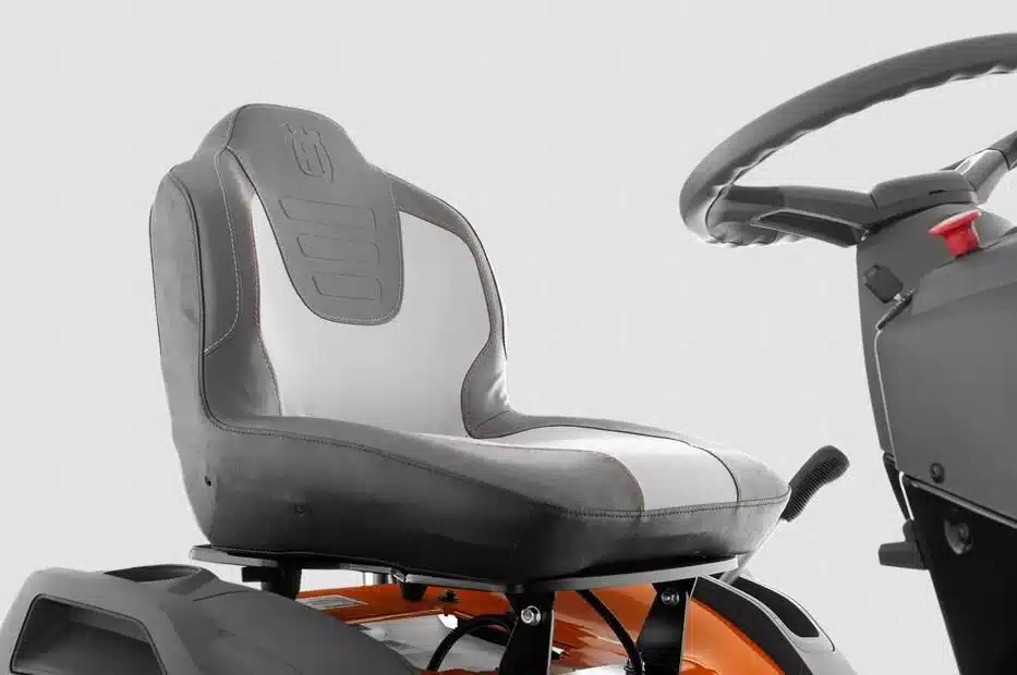 Gallery image 2 for New 2025 Husqvarna TS148X Lawn Tractor