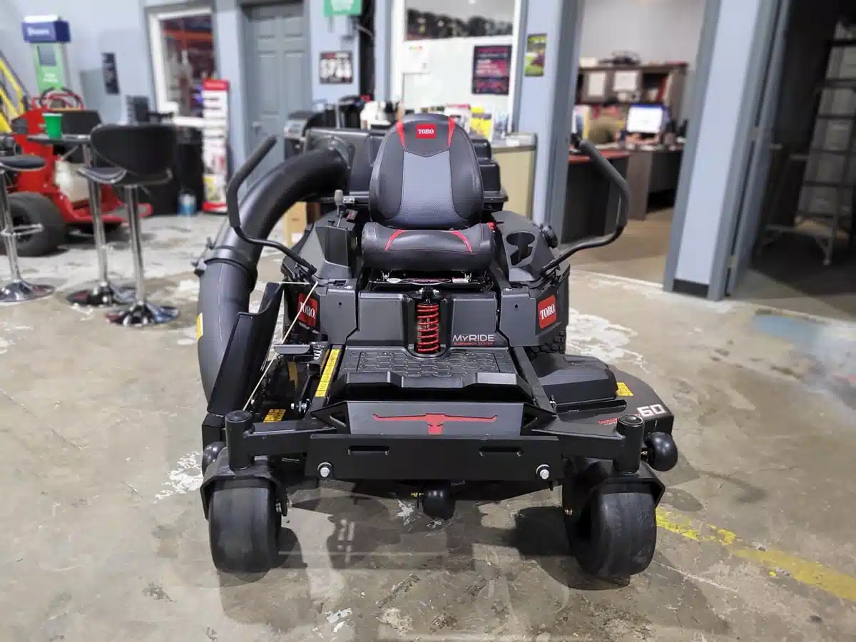 Gallery image 1 for New 2025 Toro 77603 Lawn Tractor