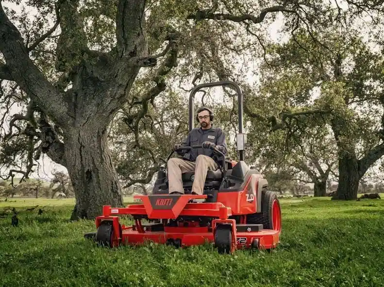 Gallery image 2 for New 2025 Kioti ZXD Series Mower - Zero Turn