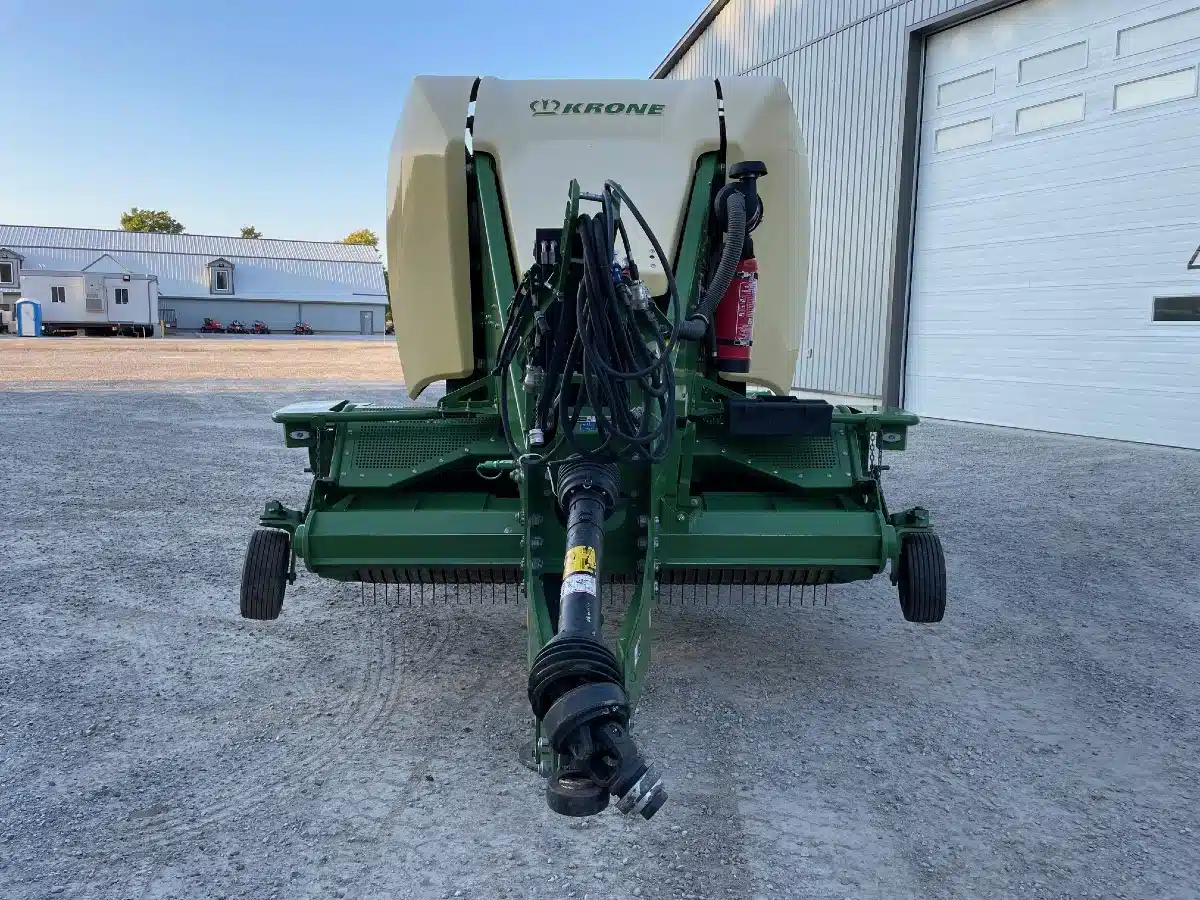 Gallery image 2 for Used 2016 Krone BIG PACK 890 XC HIGHSPEED Square Baler - Large