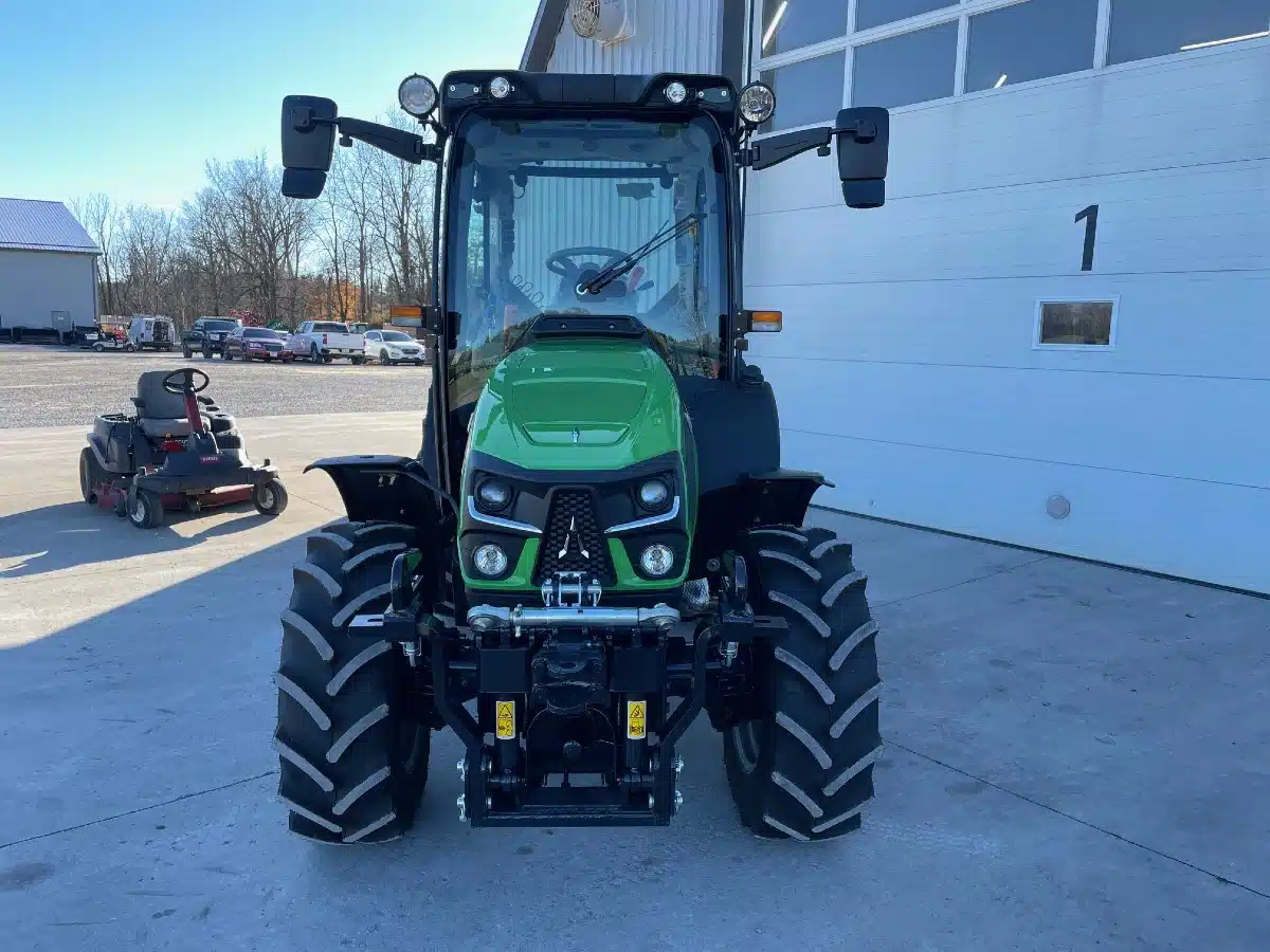 Gallery image 2 for Used 2023 Deutz Fahr 5095DF Tractor