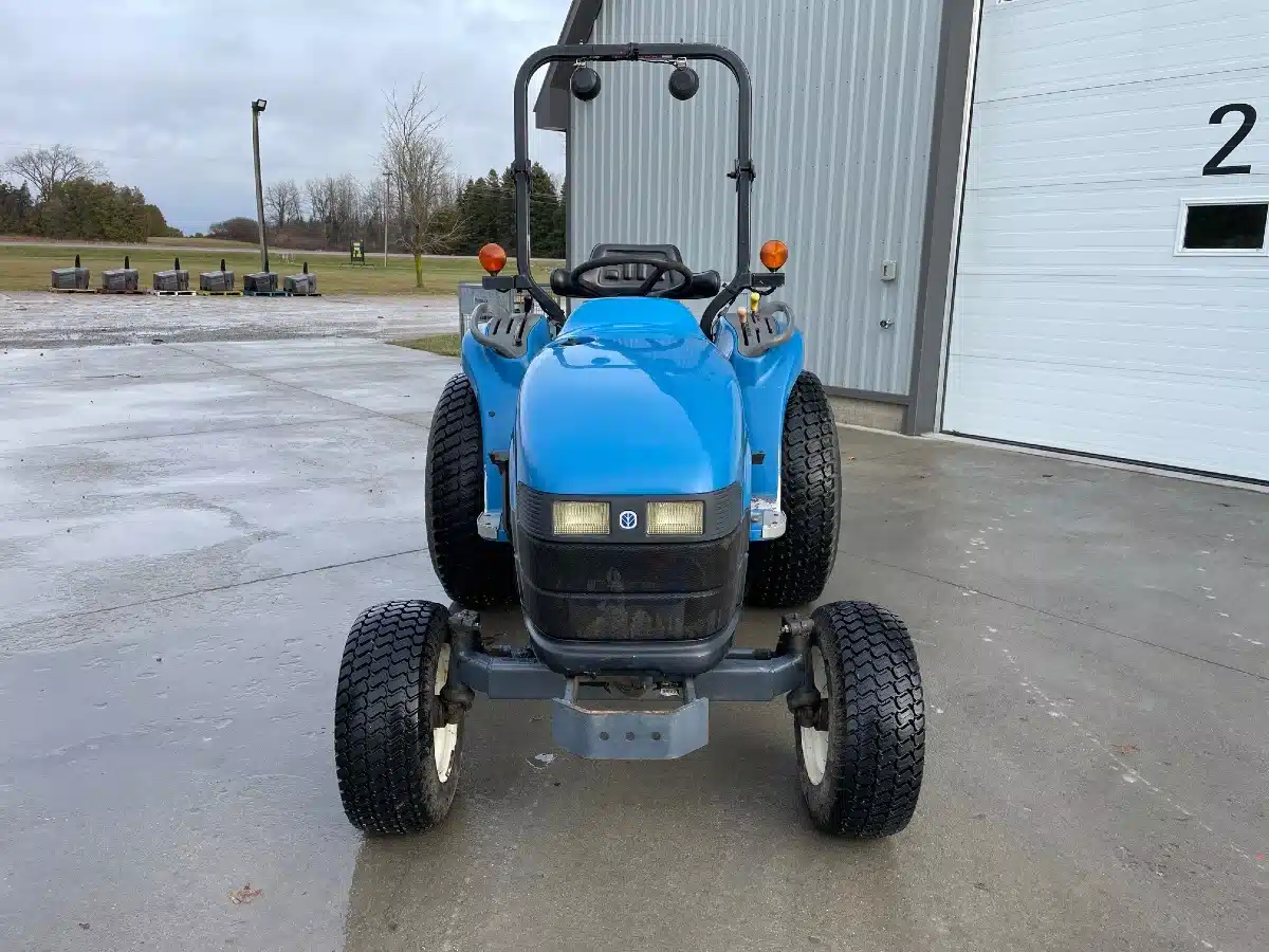 Gallery image 2 for Used 2000 New Holland TC25 Tractor