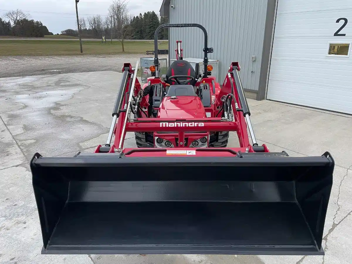 Gallery image 2 for New 2023 Mahindra 1626 HST Tractor