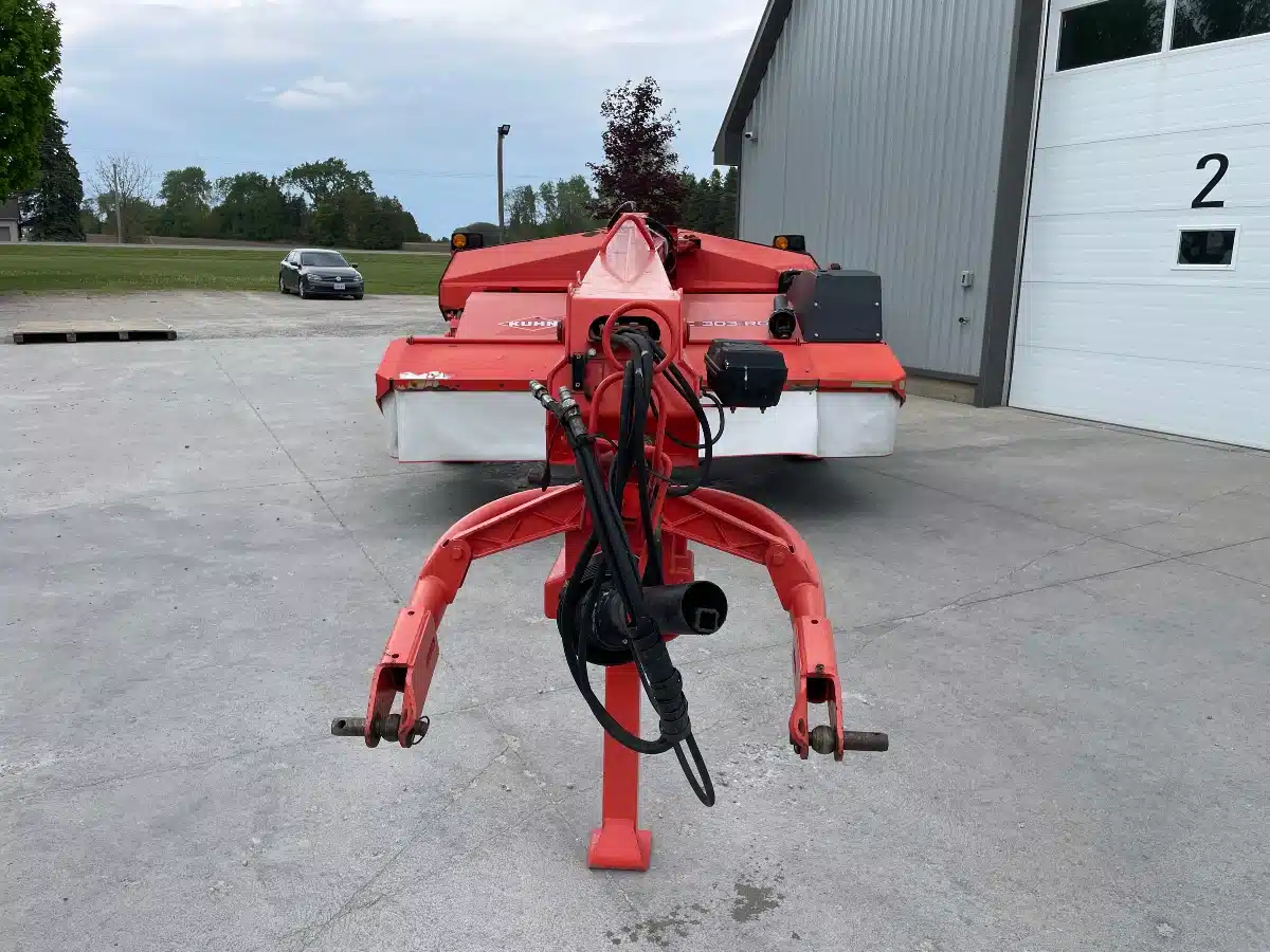 Gallery image 2 for 2006 Kuhn FC 303 RGC Disc Mower Conditioner