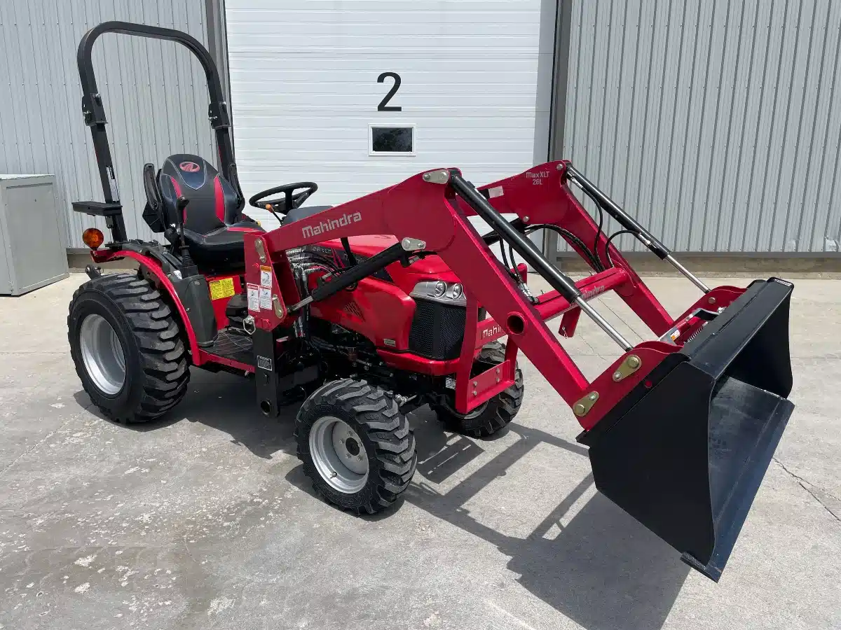 Gallery image 1 for Mahindra MAX 26XLT Tractor