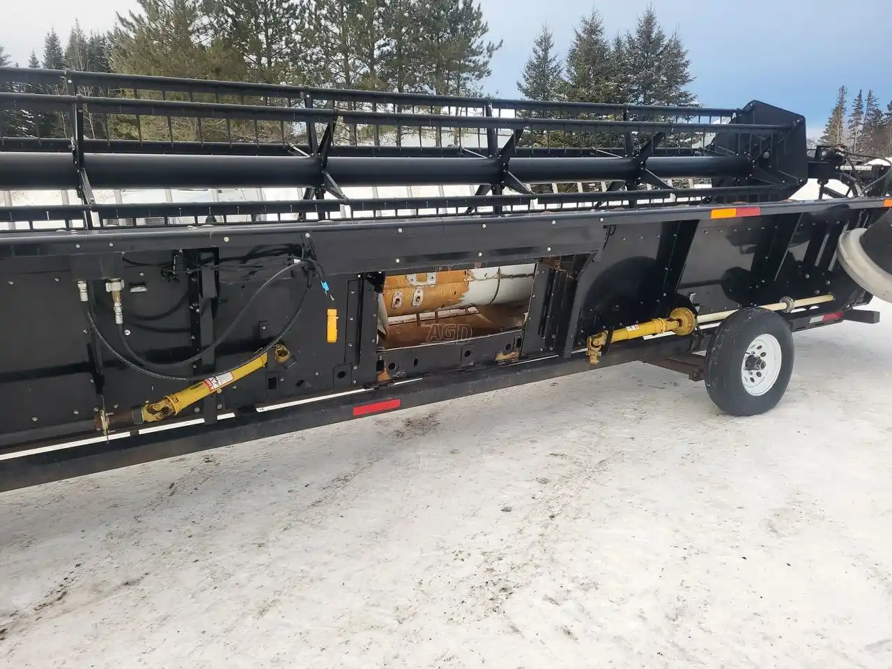 Gallery image 2 for Used 2005 Gleaner 8000 Header - Flex
