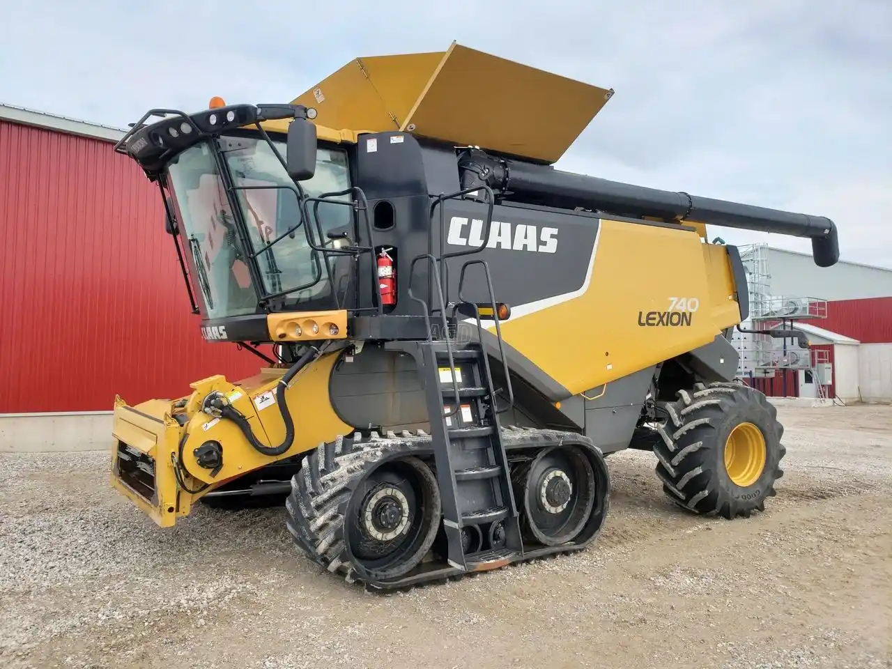 Used 2010 CLAAS LEXION 740TT Combine | AgDealer