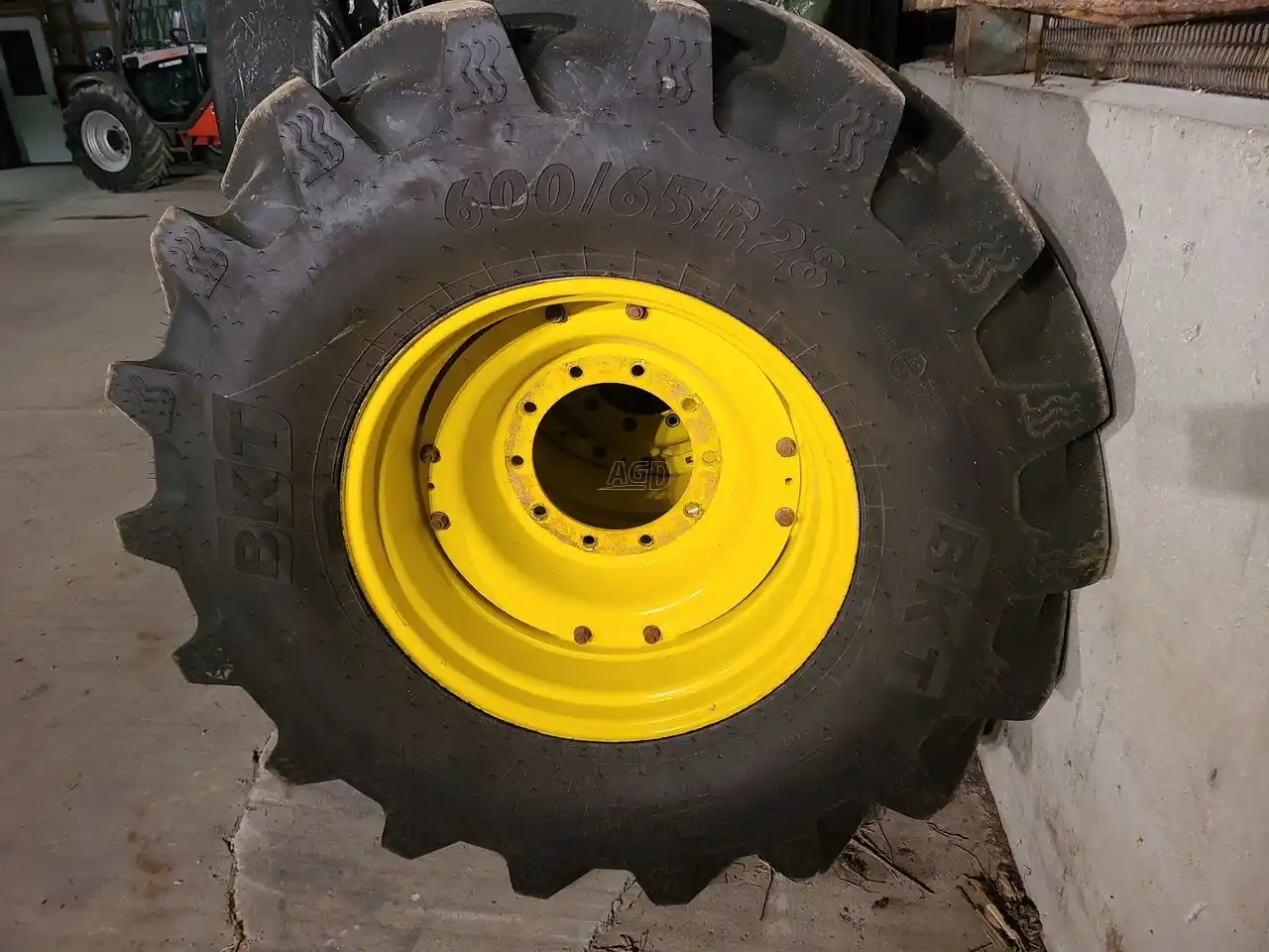 Gallery image 2 for 2022 BKT 600/65R28 Tires & Rims