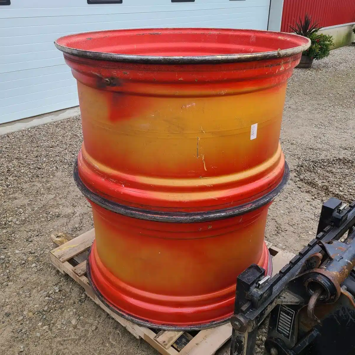 Gallery image 1 for Used Fendt Rims 42x23W Rims