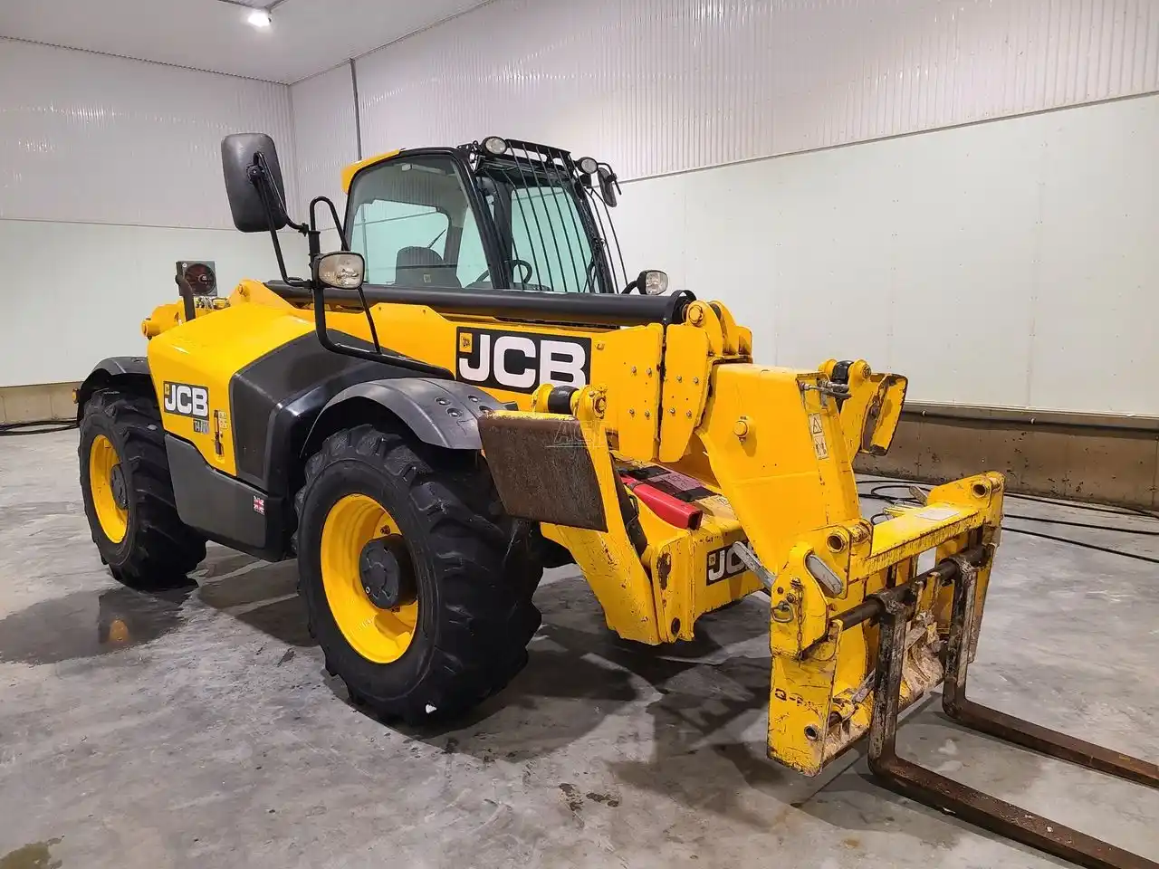 Gallery image 2 for Used 2018 JCB 535-125 TeleHandler