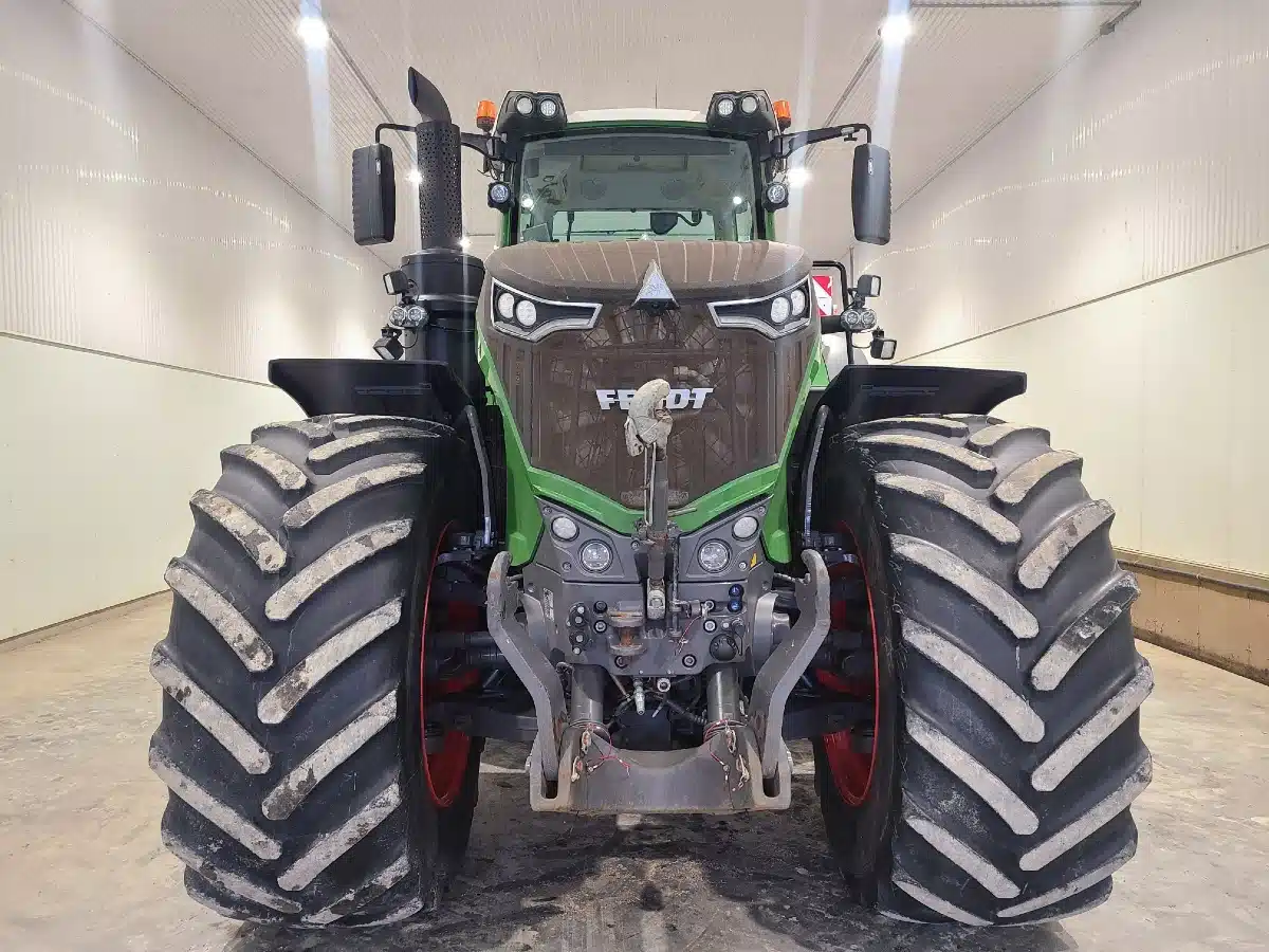 Gallery image 2 for 2017 Fendt 1050 VARIO Tractor
