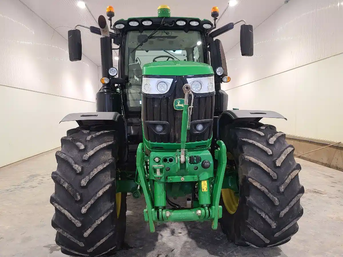 Gallery image 2 for 2018 John Deere 6250R Tractor
