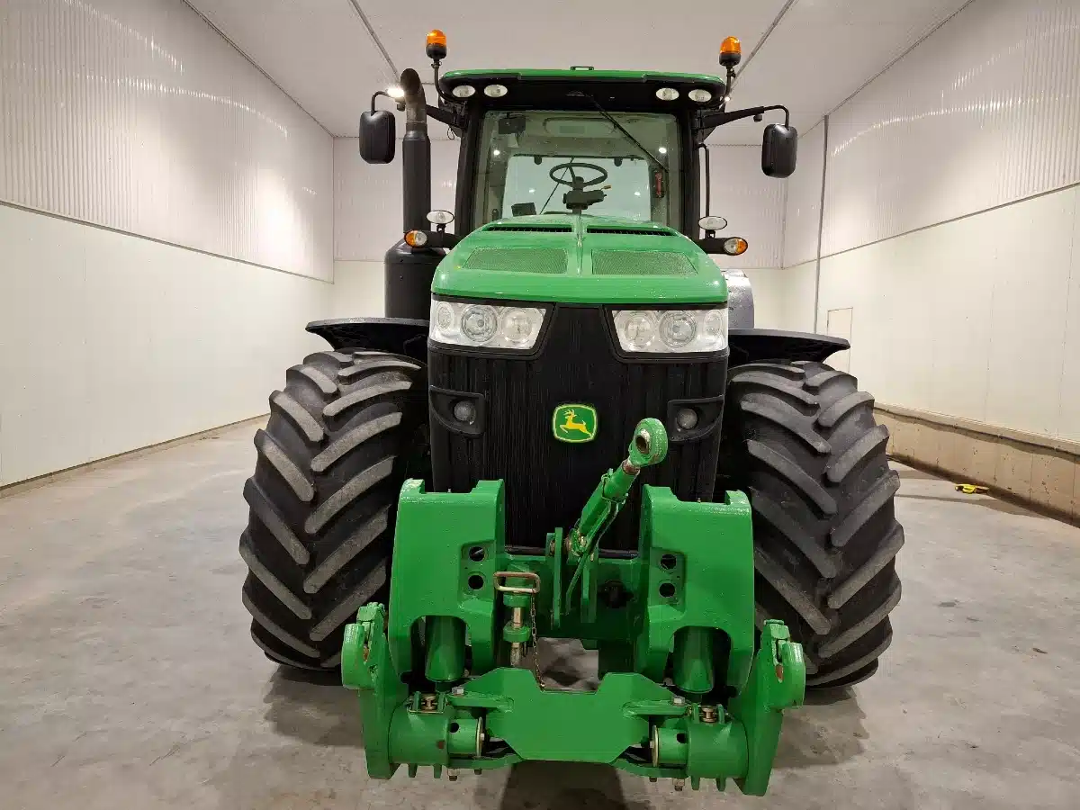 Gallery image 2 for Used 2013 John Deere 8285R Tractor