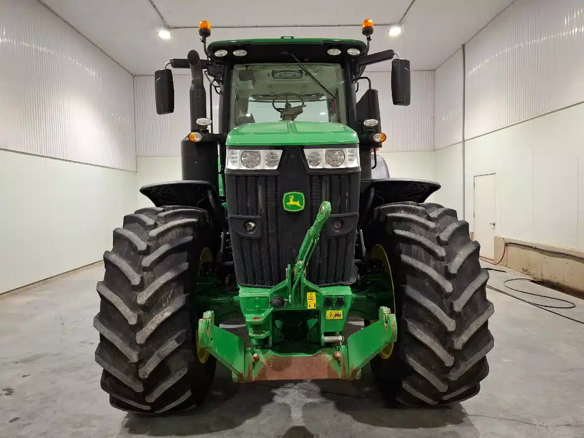 Gallery image 2 for Used 2020 John Deere 7310R Tractor