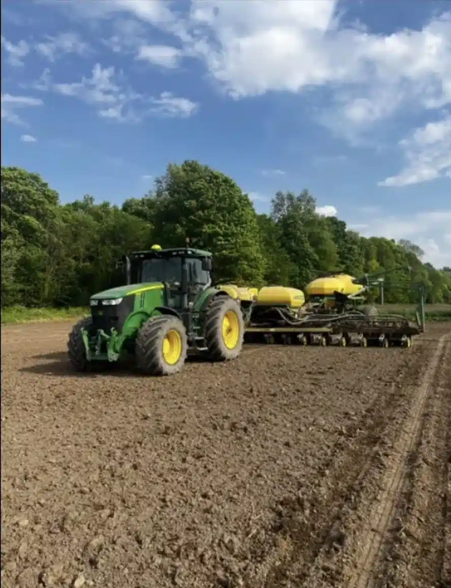 Gallery image 2 for Used 2007 John Deere 1770NT CCS Planter
