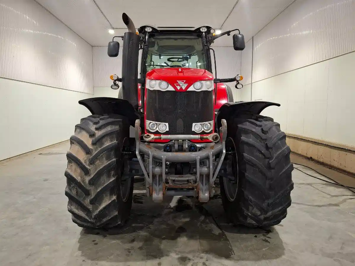 Gallery image 2 for 2017 Massey Ferguson 8737 Dyna VT Tractor