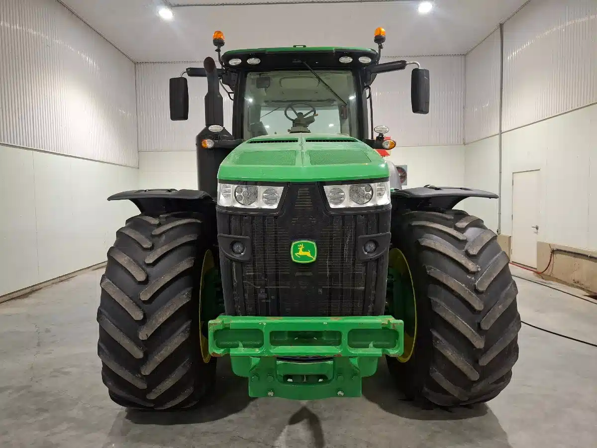 Gallery image 2 for 2020 John Deere 8400R Tractor