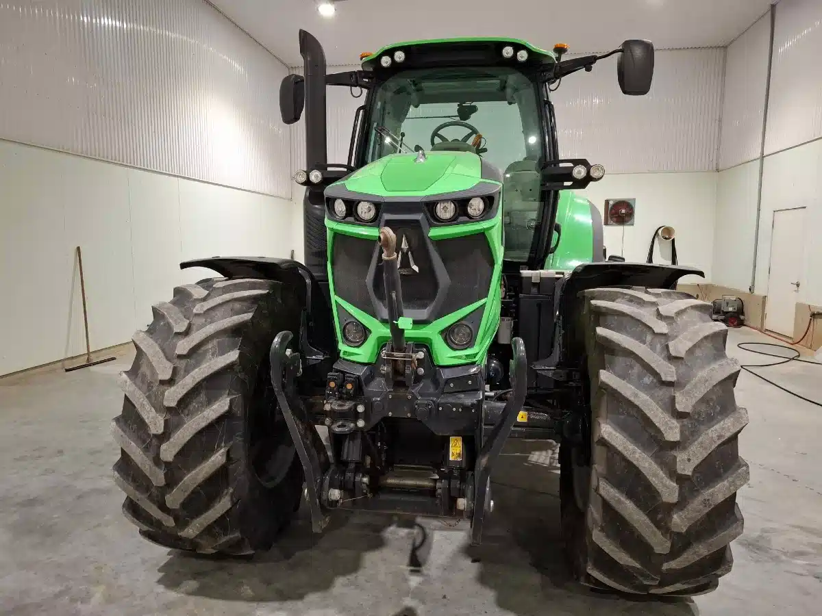 Photo de la Galerie 2 pour 2019 Deutz Fahr 6175RC Tracteur