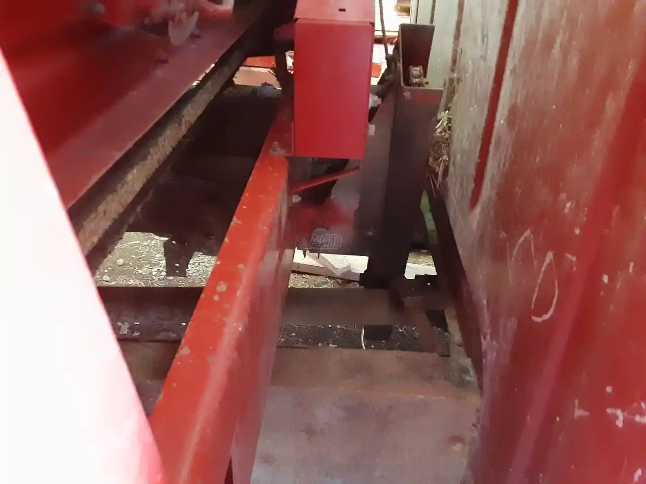 Gallery image 2 for Used New Holland 791 Manure Spreader