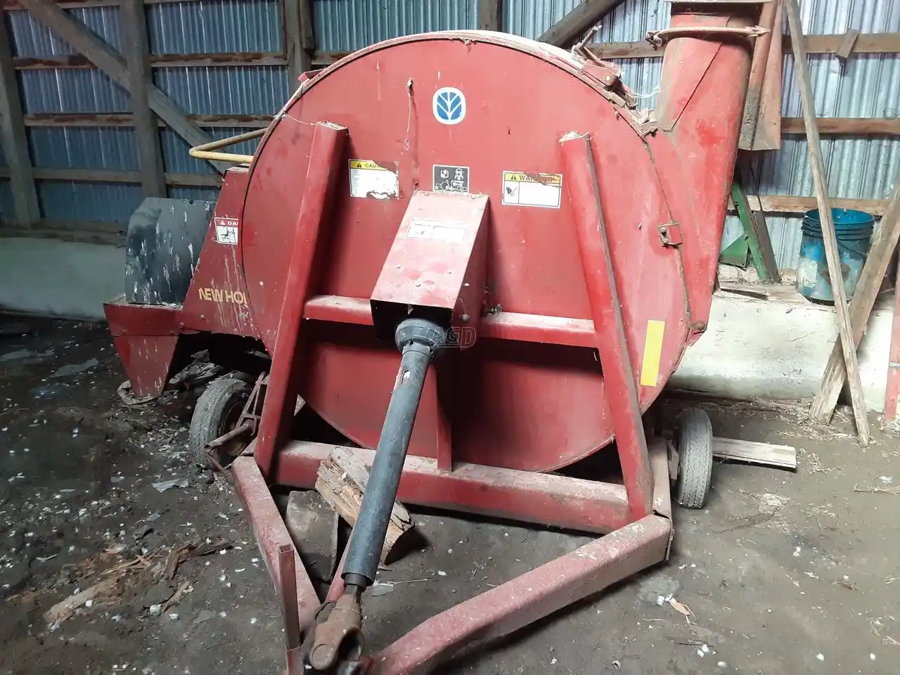 Gallery image 2 for New Holland F62B Forage Blower