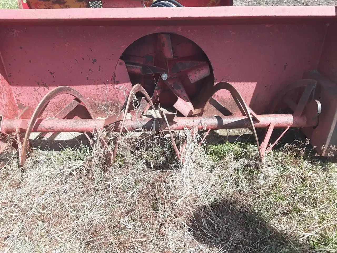 Gallery image 2 for Used BER-VAC 88 Snow Blower