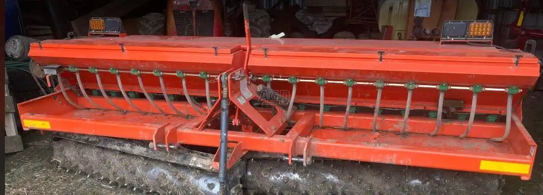 Gallery image 1 for Used 2020 Land Pride 2511 Drill