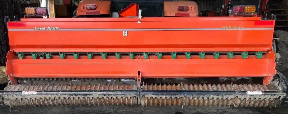 Gallery image 2 for Used 2020 Land Pride 2511 Drill