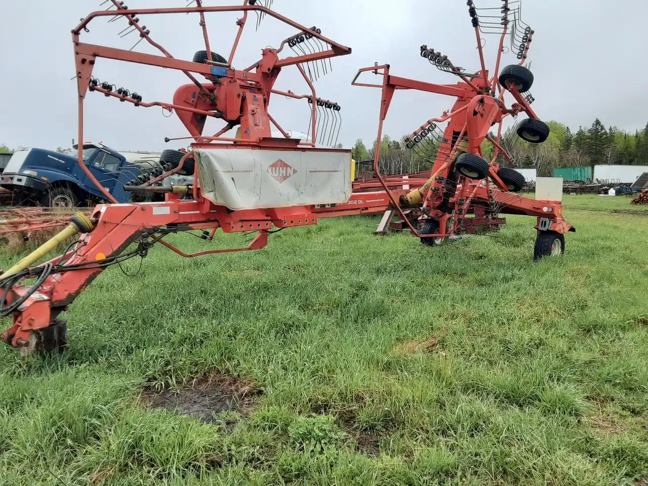 Gallery image 1 for Used Kuhn GA 7302 DL Rake