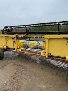 Gallery image 1 for Used New Holland 973 Header - Flex