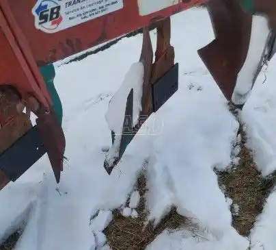 Gallery image 2 for Used Kverneland AB85 Plow