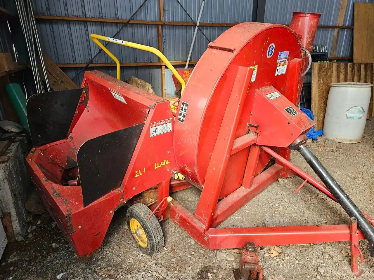 Gallery image 1 for Used New Holland F62B Forage Blower