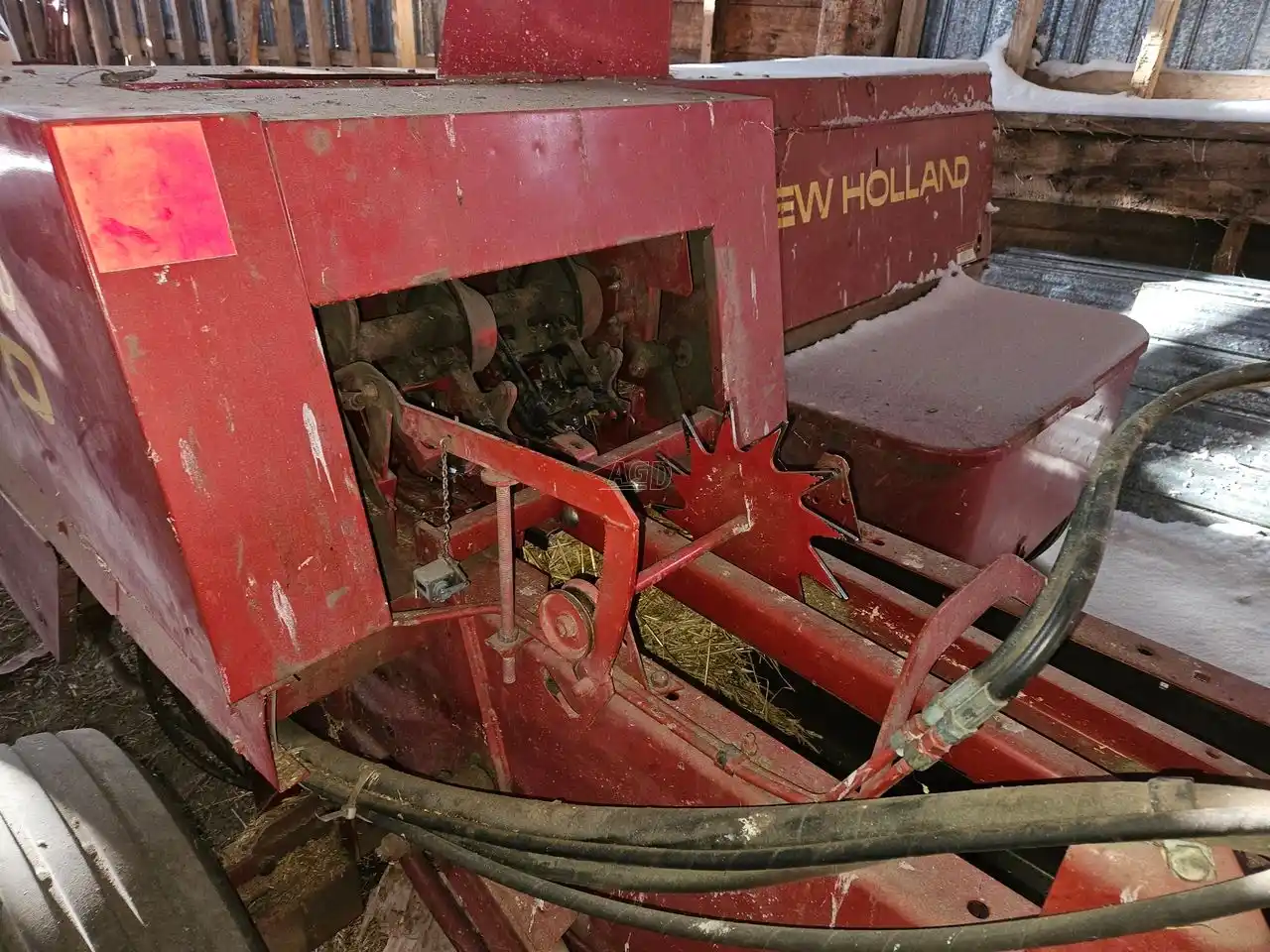 Gallery image 2 for Used New Holland 570 Square Baler - Small