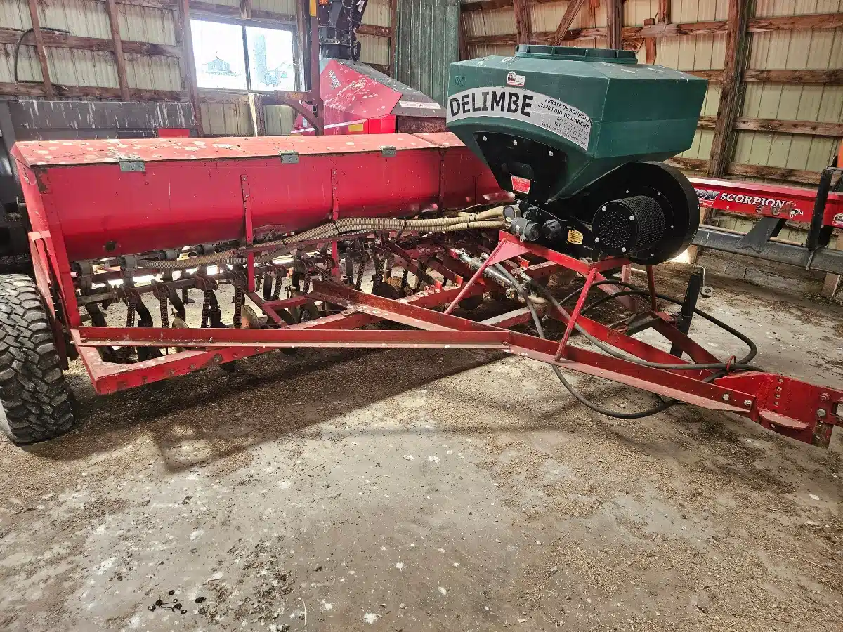 Gallery image 1 for Used Massey Ferguson 43 Drill