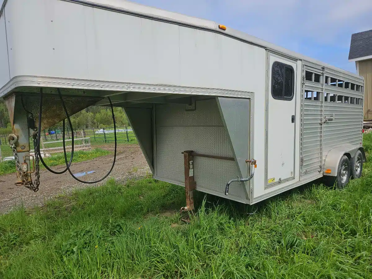 Gallery image 1 for Used 2016 Frontier 16 pieds Trailer - Livestock