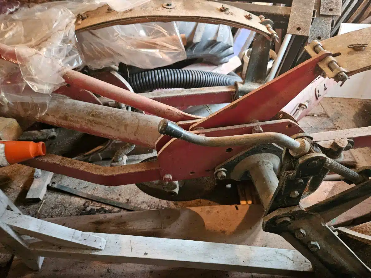 Gallery image 2 for Used Kverneland 3FT Plow