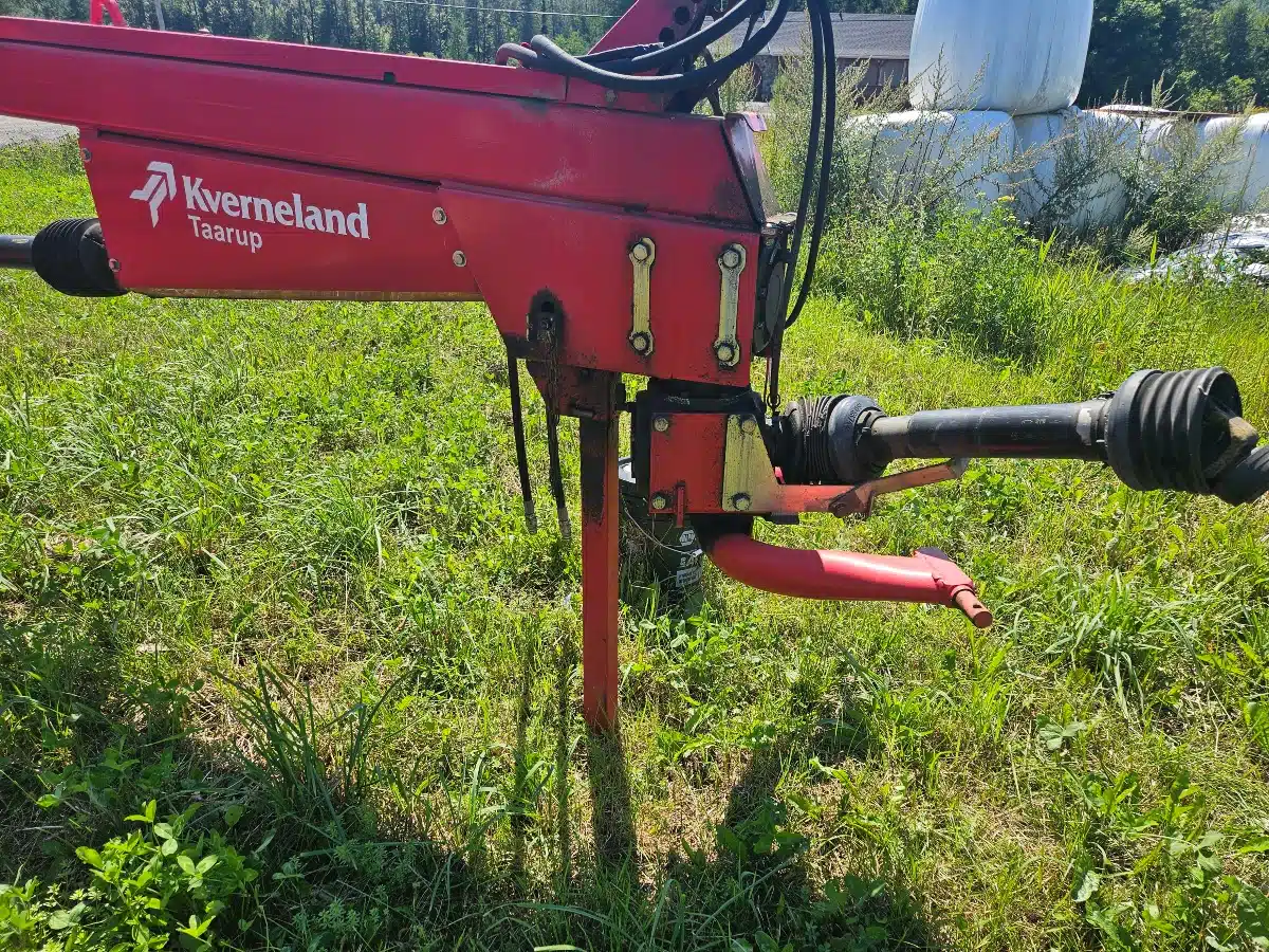 Gallery image 2 for Used 2011 Kverneland 4336 LT Disc Mower Conditioner